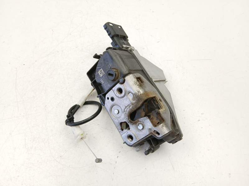 Recambio de cerradura puerta trasera derecha para peugeot 5008 (0u_, 0e_) 1.6 hdi referencia OEM IAM 9137T5  