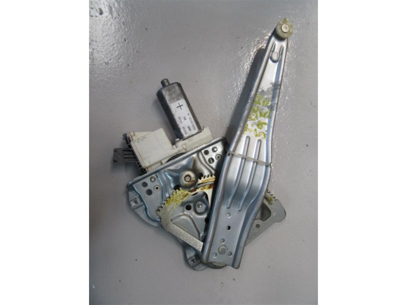 Recambio de elevalunas elec. tra. dch. : toyota avensis : 2.2 crdi (176,75cv) 5p [2006] para toyota avensis 2.2 crdi referencia 