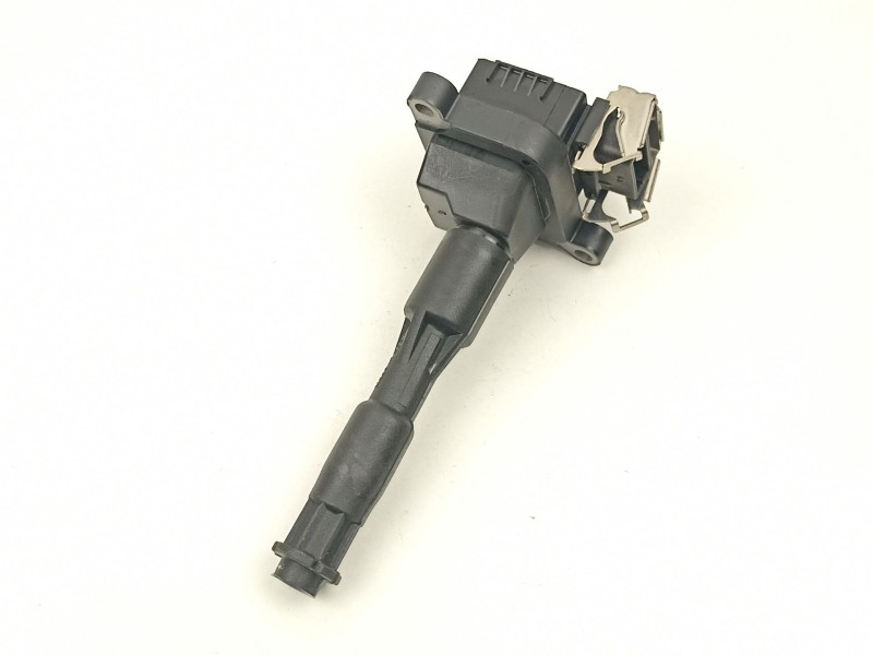 Recambio de bobina para bmw 5 (e39) 528 i referencia OEM IAM 12131703228 0221504004 