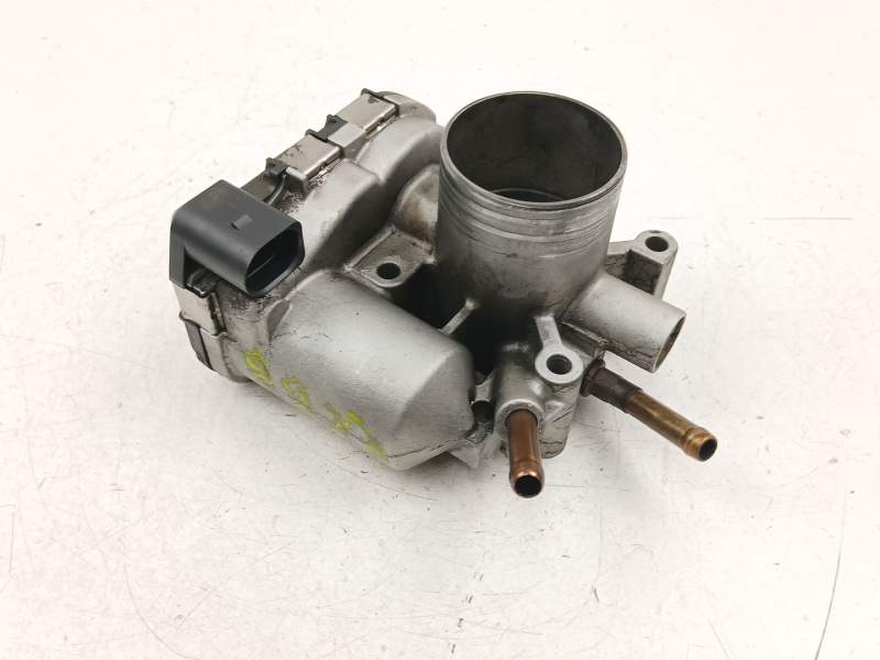 Recambio de caja mariposa para volkswagen polo (6n2) 1.4 referencia OEM IAM 030133062C  0280750095