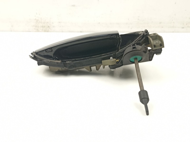 Recambio de manilla delantera izquierda para audi a4 b7 (8ec) 2.0 tdi 16v referencia OEM IAM 8E1837207  