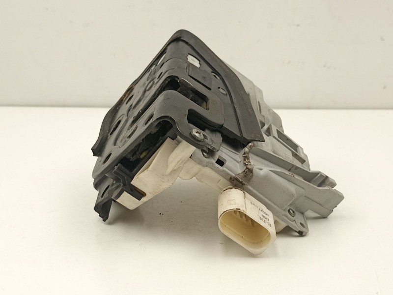 Recambio de cerradura puerta delantera izquierda para audi a4 b7 (8ec) 2.0 tdi 16v referencia OEM IAM 8E1837015AA  