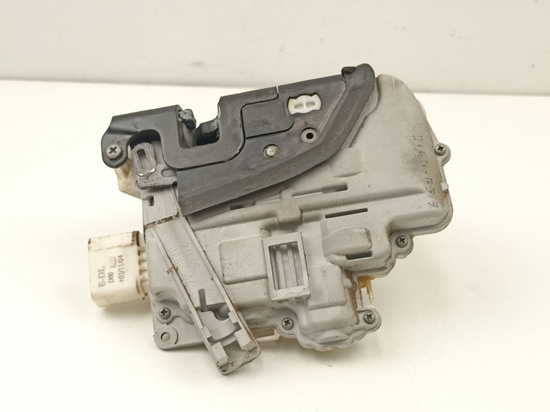 Recambio de cerradura puerta delantera izquierda para audi a4 b7 (8ec) 2.0 tdi 16v referencia OEM IAM 8E1837015AA  