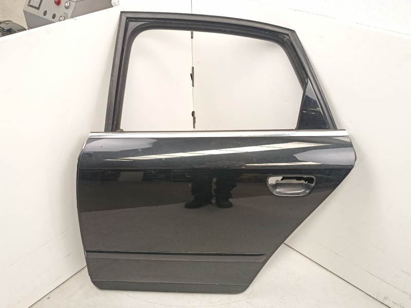 Recambio de puerta trasera izquierda para audi a4 b7 (8ec) 2.0 tdi 16v referencia OEM IAM 8E0833051J  