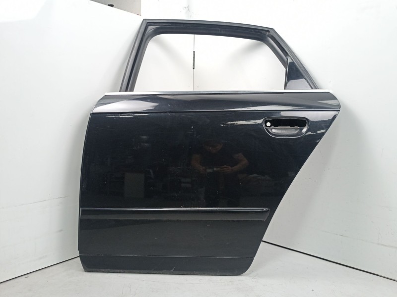 Recambio de puerta trasera izquierda para audi a4 b7 (8ec) 2.0 tdi 16v referencia OEM IAM 8E0833051J  