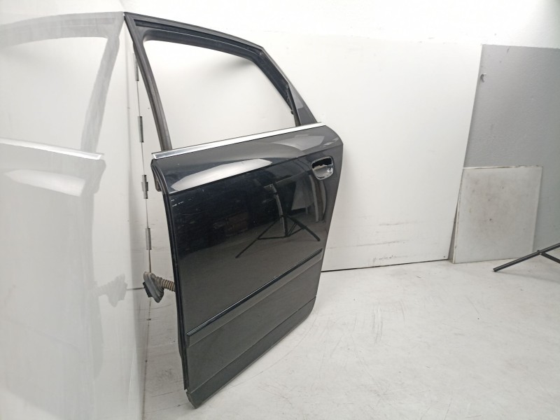 Recambio de puerta trasera izquierda para audi a4 b7 (8ec) 2.0 tdi 16v referencia OEM IAM 8E0833051J  