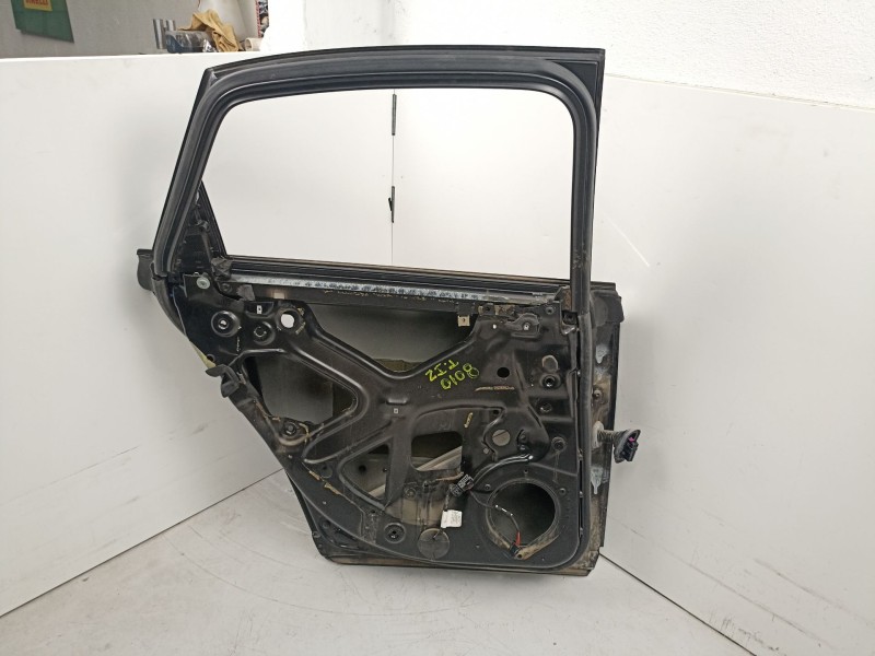 Recambio de puerta trasera izquierda para audi a4 b7 (8ec) 2.0 tdi 16v referencia OEM IAM 8E0833051J  
