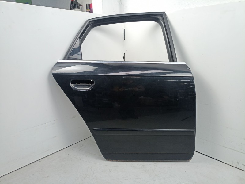 Recambio de puerta trasera derecha para audi a4 b7 (8ec) 2.0 tdi 16v referencia OEM IAM 8E0833052J  