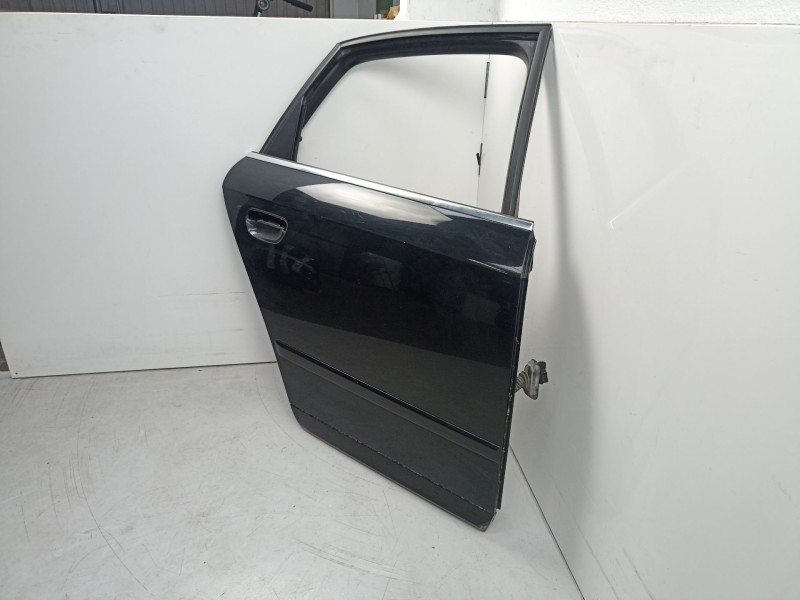 Recambio de puerta trasera derecha para audi a4 b7 (8ec) 2.0 tdi 16v referencia OEM IAM 8E0833052J  