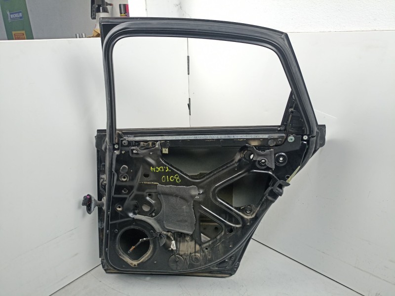 Recambio de puerta trasera derecha para audi a4 b7 (8ec) 2.0 tdi 16v referencia OEM IAM 8E0833052J  
