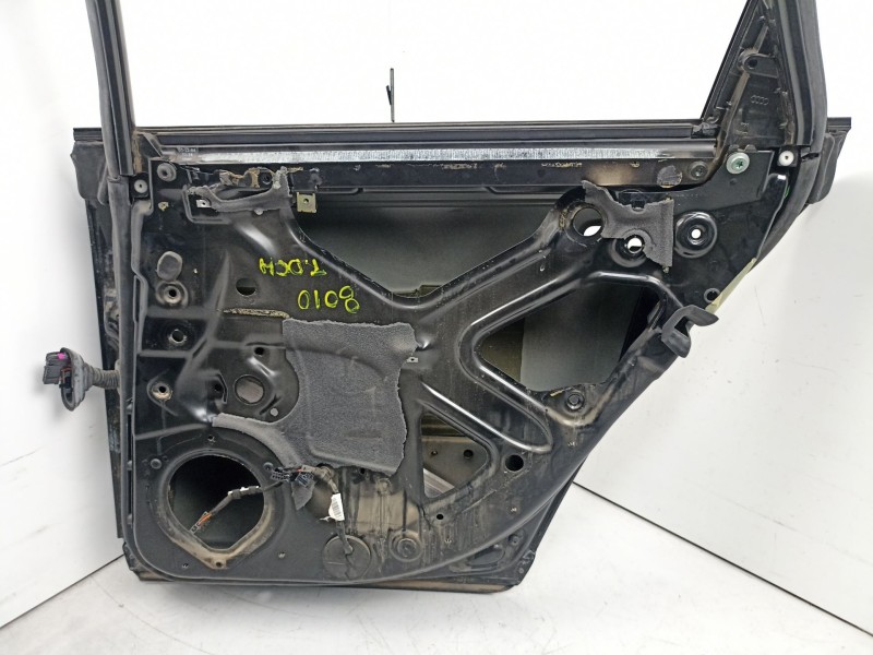 Recambio de puerta trasera derecha para audi a4 b7 (8ec) 2.0 tdi 16v referencia OEM IAM 8E0833052J  