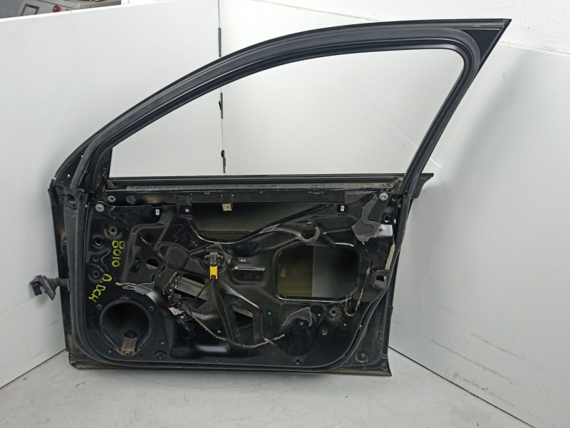 Recambio de puerta delantera derecha para audi a4 b7 (8ec) 2.0 tdi 16v referencia OEM IAM 8E0831052J  