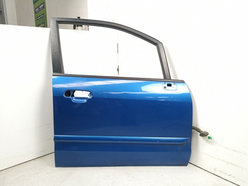 Recambio de puerta delantera derecha para mazda premacy (cp) 2.0 turbodiesel cat referencia OEM IAM C14558020B  