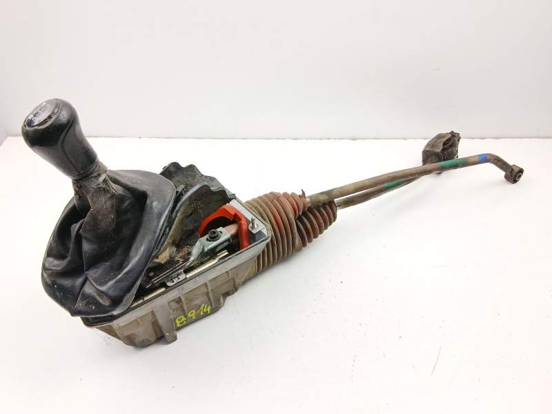 Recambio de palanca cambio manual para audi a4 b5 (8d2) 1.9 tdi referencia OEM IAM 8D0711025B  