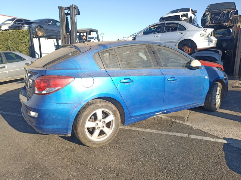 chevrolet cruze fastback (j305) del año 2011