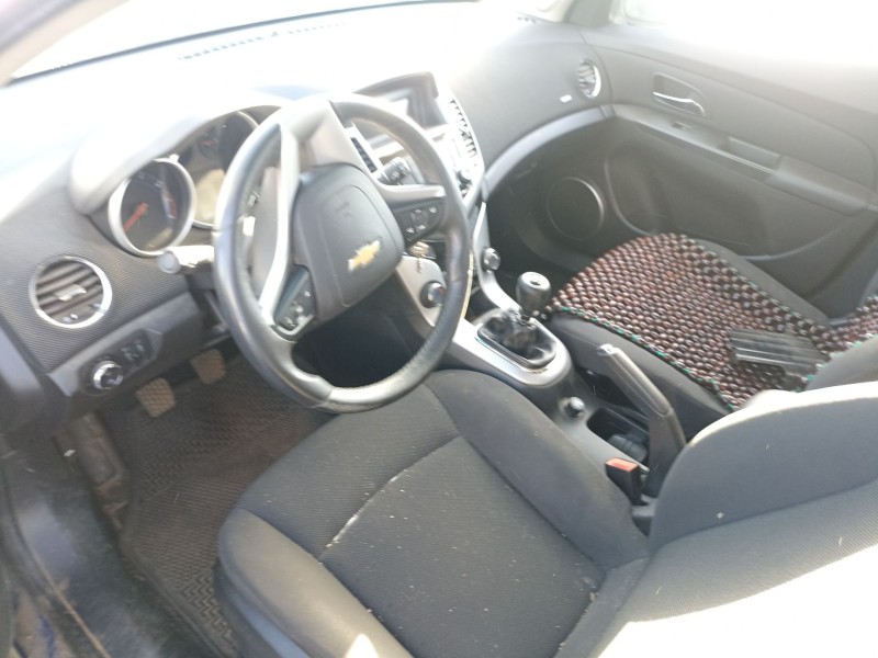 chevrolet cruze fastback (j305) del año 2011