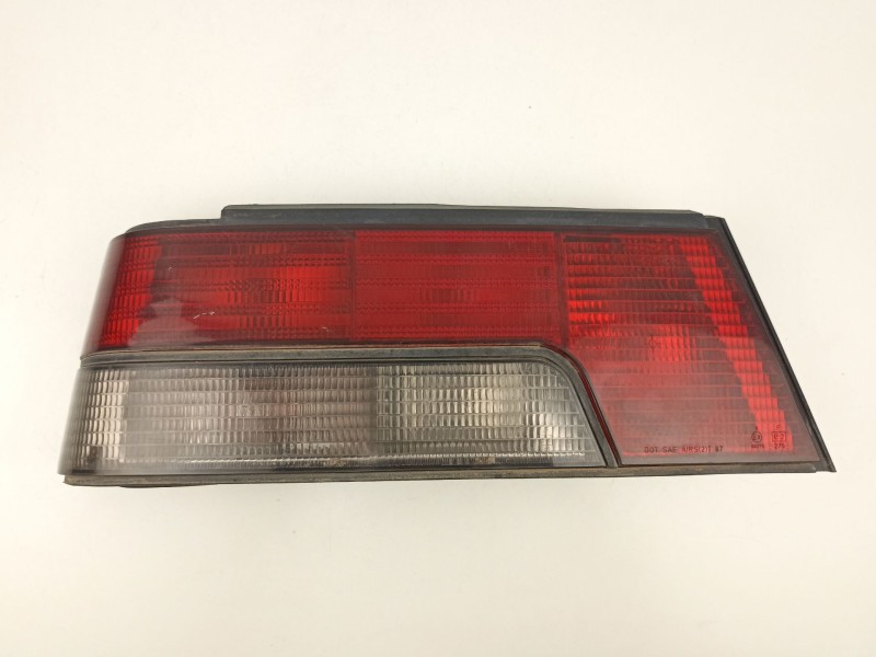 Recambio de piloto trasero izquierdo para peugeot 405 1.8 d-a8a turbo referencia OEM IAM 635063  