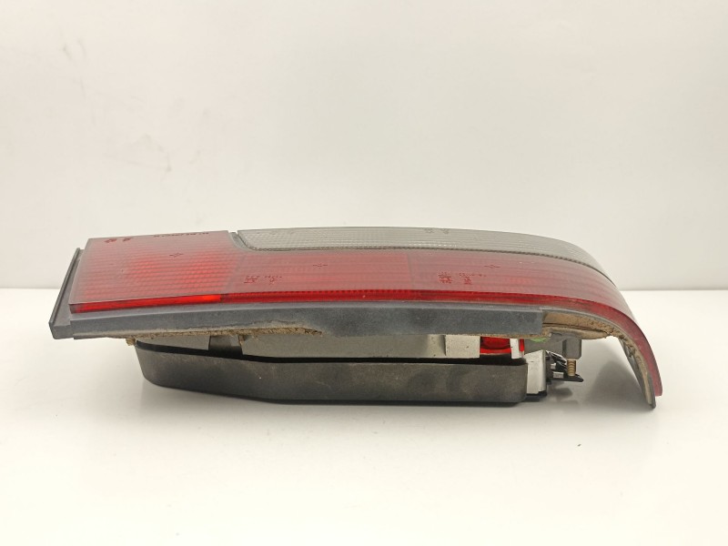 Recambio de piloto trasero izquierdo para peugeot 405 1.8 d-a8a turbo referencia OEM IAM 635063  