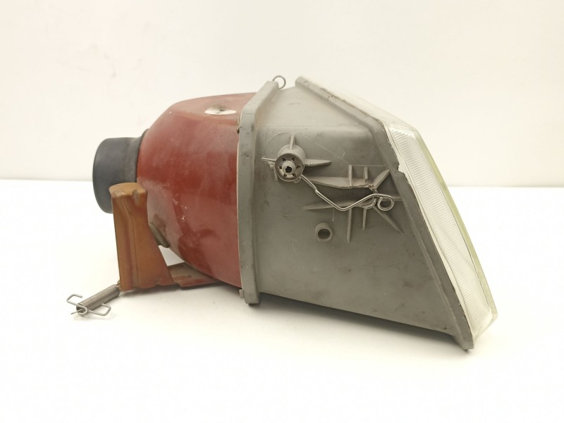 Recambio de faro izquierdo para peugeot 309 1.3 g referencia OEM IAM 620492  