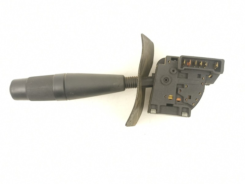 Recambio de mando luces y limpias para peugeot 405 berlina 1.9 diesel referencia OEM IAM 623916  