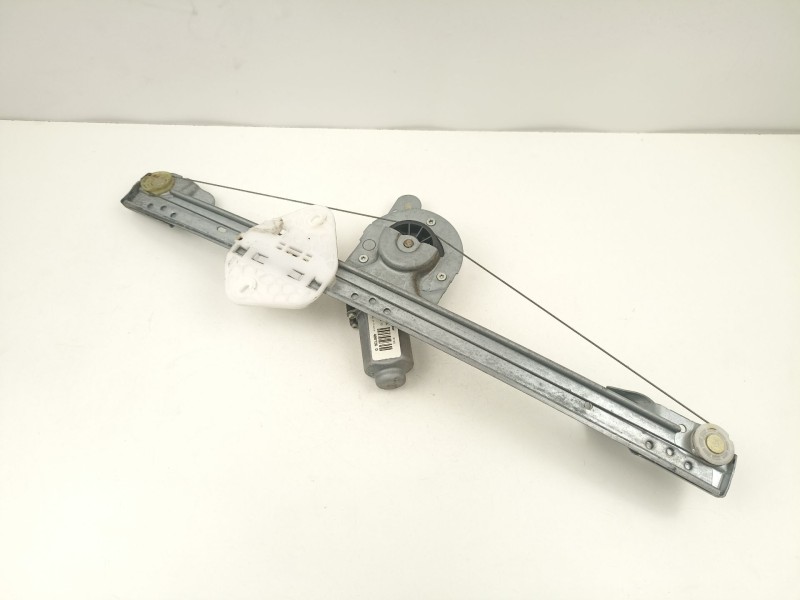 Recambio de elevalunas delantero izquierdo para dacia logan 1.5 dci referencia OEM IAM 8200901099  