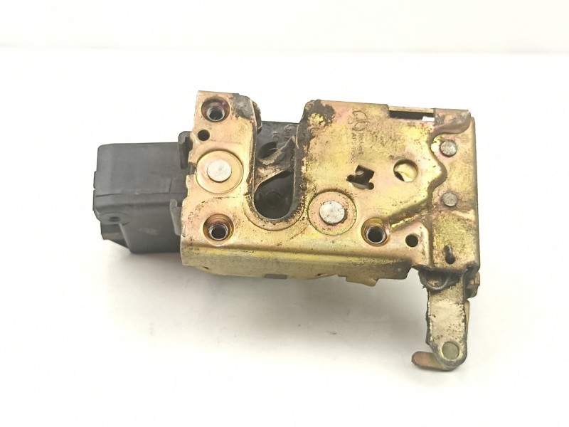 Recambio de cerradura puerta delantera derecha para peugeot 405 1.8 d-a8a turbo referencia OEM IAM 913680  