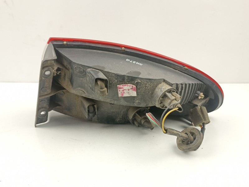 Recambio de piloto trasero izquierdo para daewoo lanos (klat) 1.5 referencia OEM IAM 96304618  