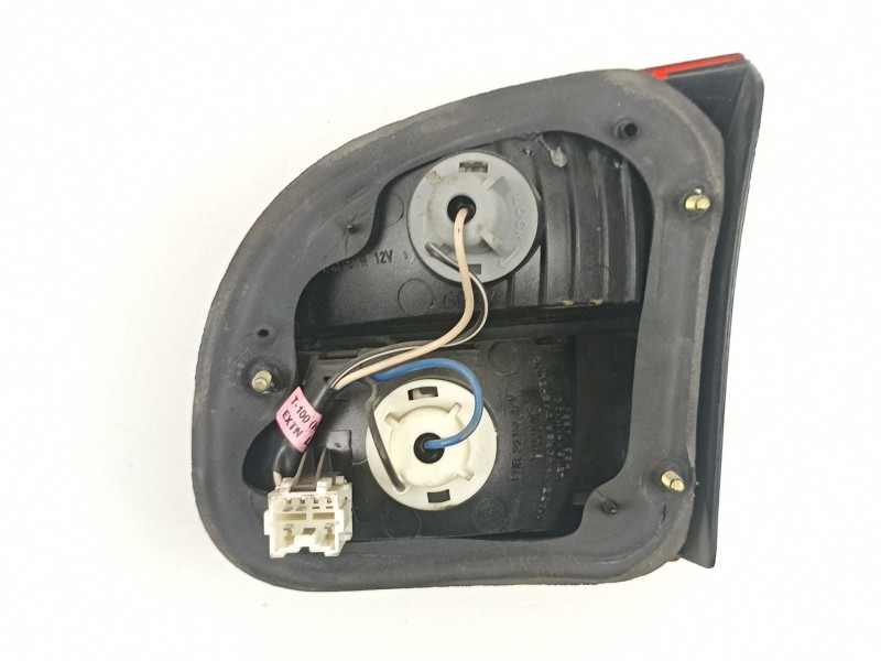 Recambio de piloto porton izquierdo para daewoo lanos (klat) 1.5 referencia OEM IAM 96304629  