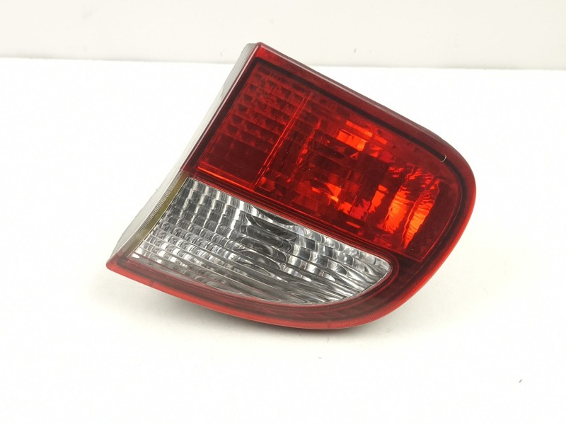 Recambio de piloto porton derecho para daewoo lanos (klat) 1.5 referencia OEM IAM 96304630  