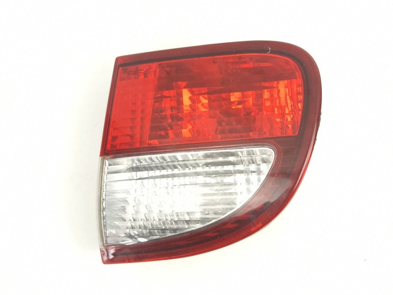 Recambio de piloto porton derecho para daewoo lanos (klat) 1.5 referencia OEM IAM 96304630  