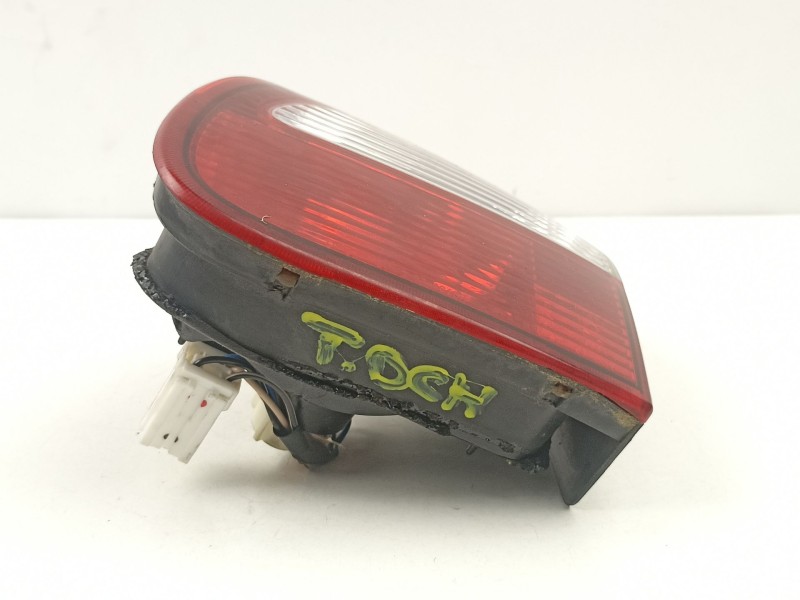 Recambio de piloto porton derecho para daewoo lanos (klat) 1.5 referencia OEM IAM 96304630  