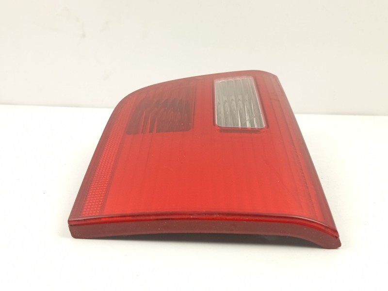 Recambio de piloto porton derecho para bmw x5 3.0 d - 30-6d-2 d 6v referencia OEM IAM 716448601 412508 