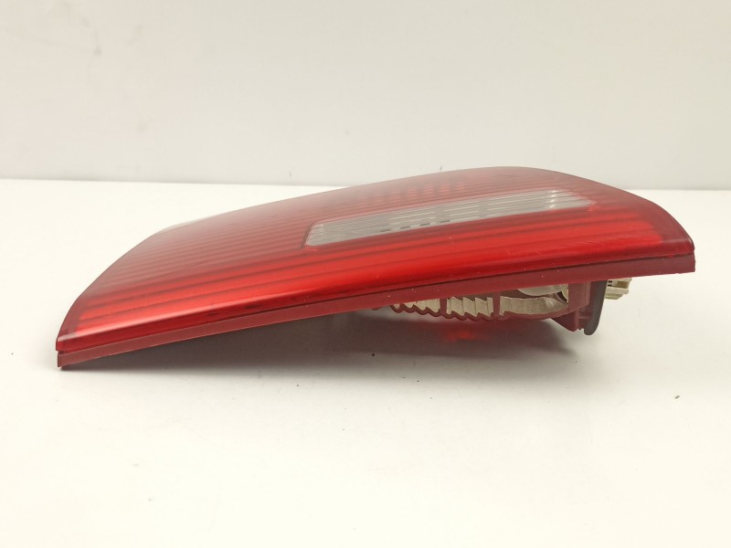 Recambio de piloto porton derecho para bmw x5 3.0 d - 30-6d-2 d 6v referencia OEM IAM 716448601 412508 