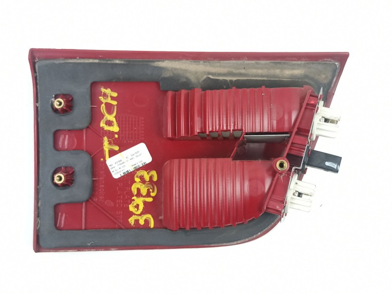 Recambio de piloto porton derecho para bmw x5 3.0 d - 30-6d-2 d 6v referencia OEM IAM 716448601 412508 