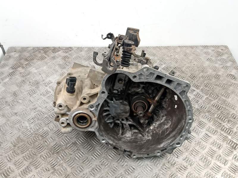 Recambio de caja cambios 5v gasolina para hyundai coupe ii (gk) 1.6 16v referencia OEM IAM J41775  