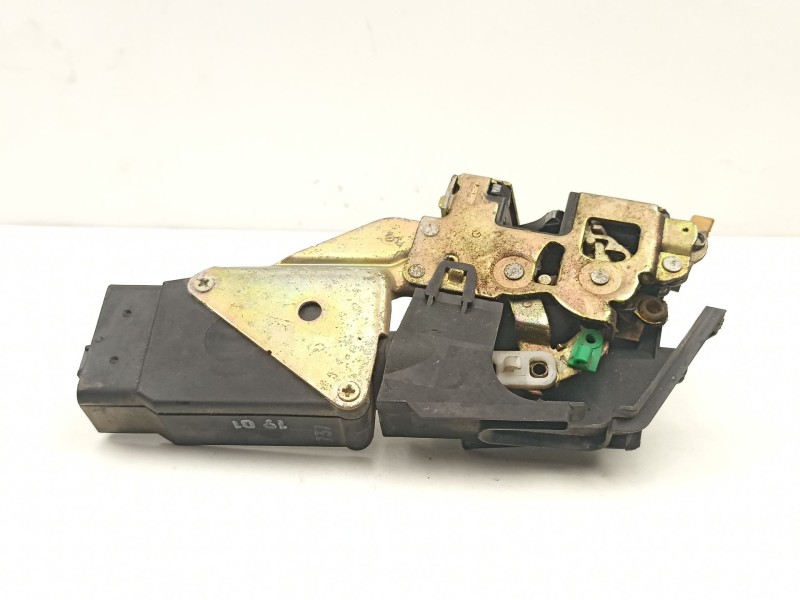 Recambio de cerradura puerta trasera izquierda para volvo s40 i (644) 1.9 di referencia OEM IAM 30850806  