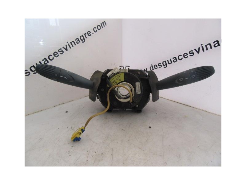 Recambio de mando luces y limpias : fiat doblo : 1.2 g 223a500 65cv 5p [2003] para fiat doblo 1.2 g 223a500 65cv referencia OEM 