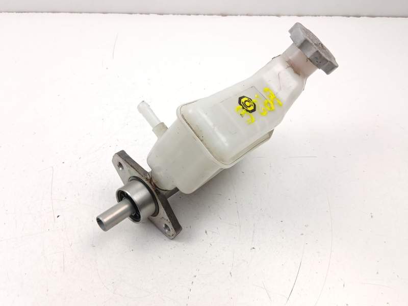 Recambio de bomba de freno para hyundai i20 i (pb, pbt) 1.1 crdi referencia OEM IAM 585101J200  