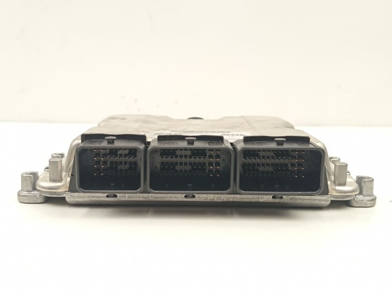 Recambio de centralita para volvo s40 i (644) 1.9 di referencia OEM IAM 30630048 0281010441 8200126494