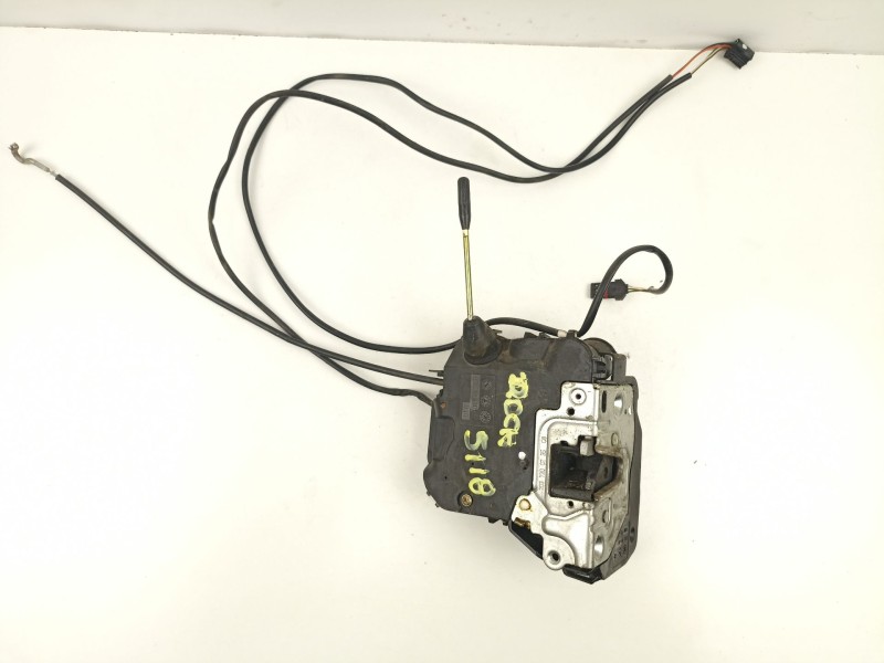 Recambio de cerradura puerta delantera derecha para mercedes-benz c220 2.2 cdi referencia OEM IAM A2037200235  