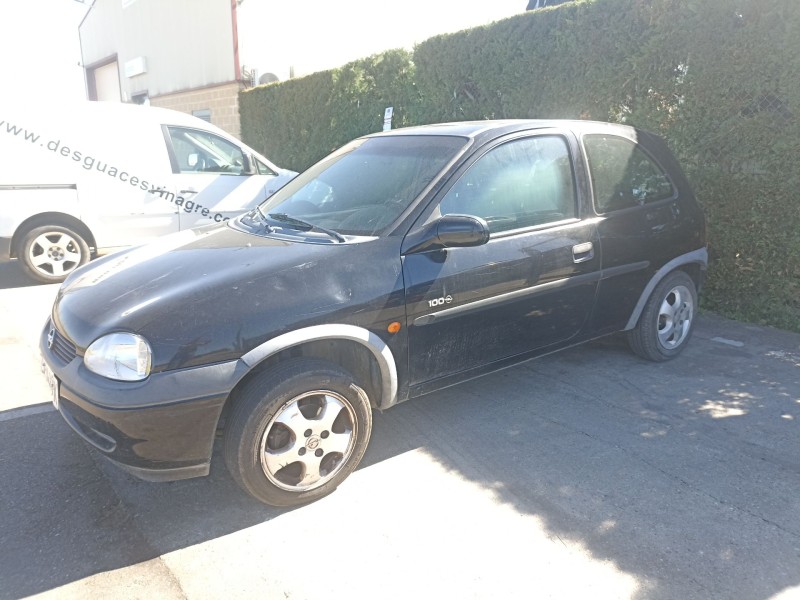 opel corsa b (s93) del año 2000