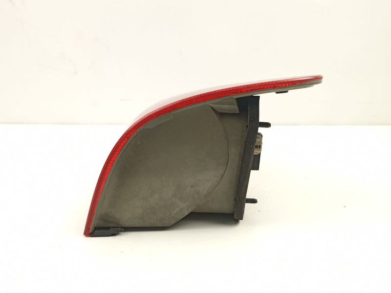 Recambio de piloto trasero derecho para bmw x5 (e53) 3.0 d referencia OEM IAM 63217158390  