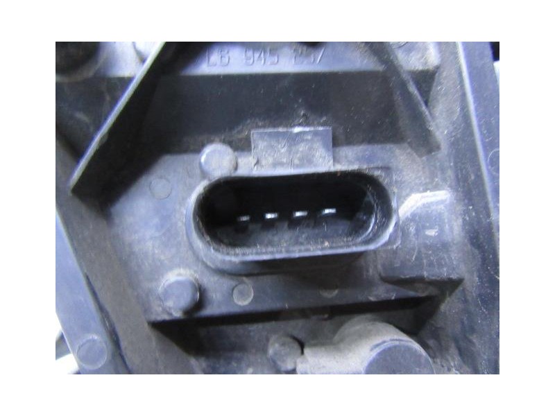 Recambio de piloto trasero izq. : volkswagen touareg : 2.5 tdi [2005] para volkswagen touareg 2.5 tdi referencia OEM IAM AUMADO 