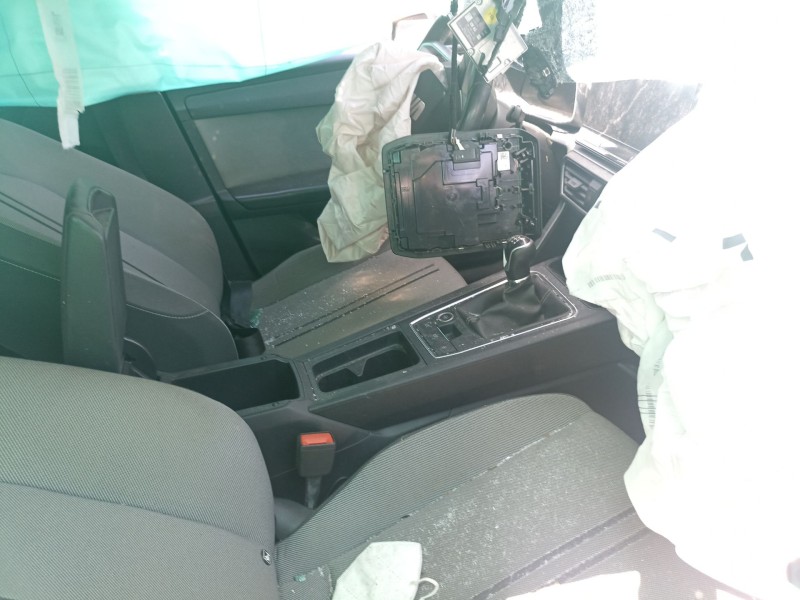 Recambio de carroceria para seat leon sportstourer (kl8) 1.5 tsi referencia OEM IAM   