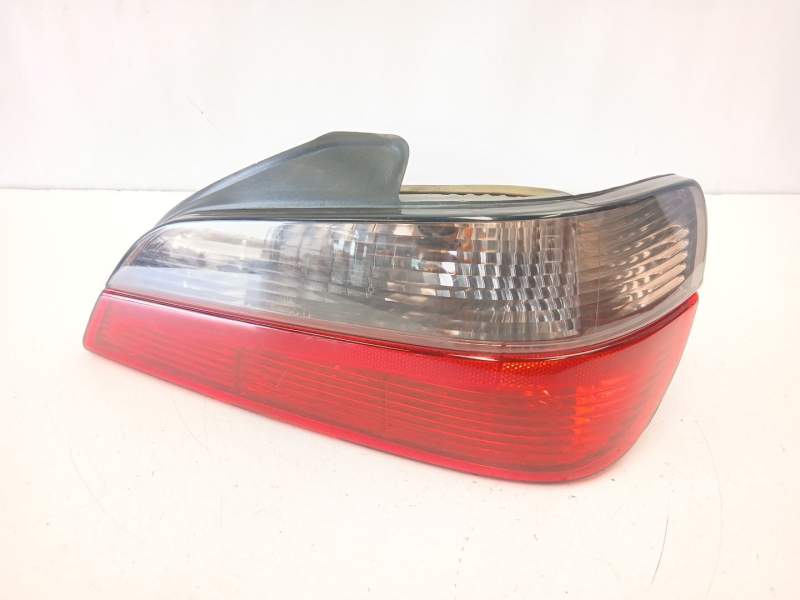 Recambio de piloto trasero derecho para peugeot 406 (8b) 2.0 16v referencia OEM IAM 6351E8  