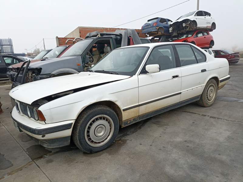 BMW 5 (E34)