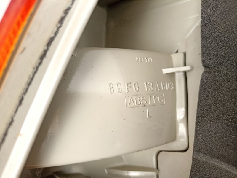 Recambio de piloto trasero izquierdo para ford fiesta iii (gfj) 1.1 referencia OEM IAM 89FG13A603  