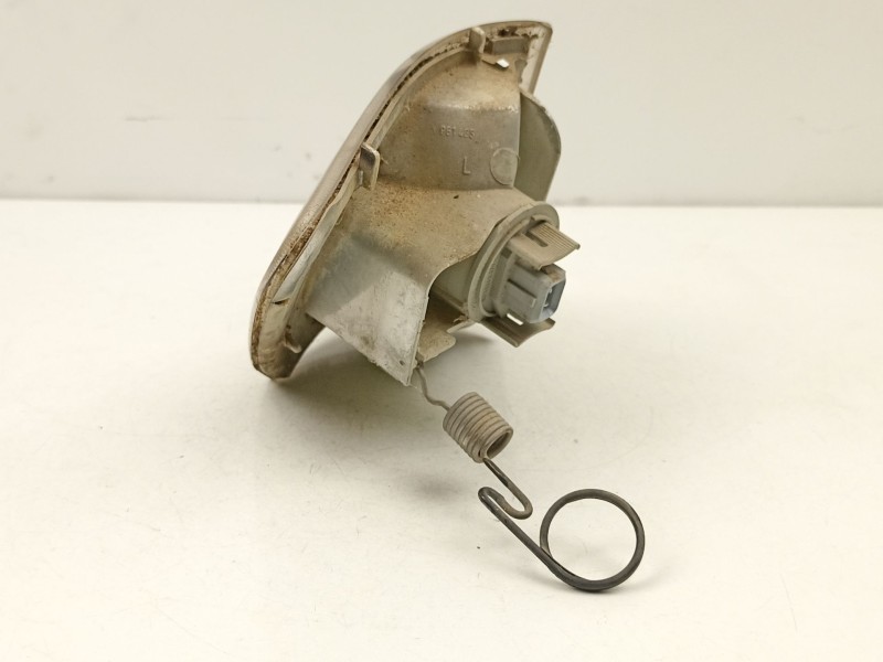 Recambio de piloto delantero izquierdo para ford fiesta iii (gfj) 1.1 referencia OEM IAM 93FG13369AA  