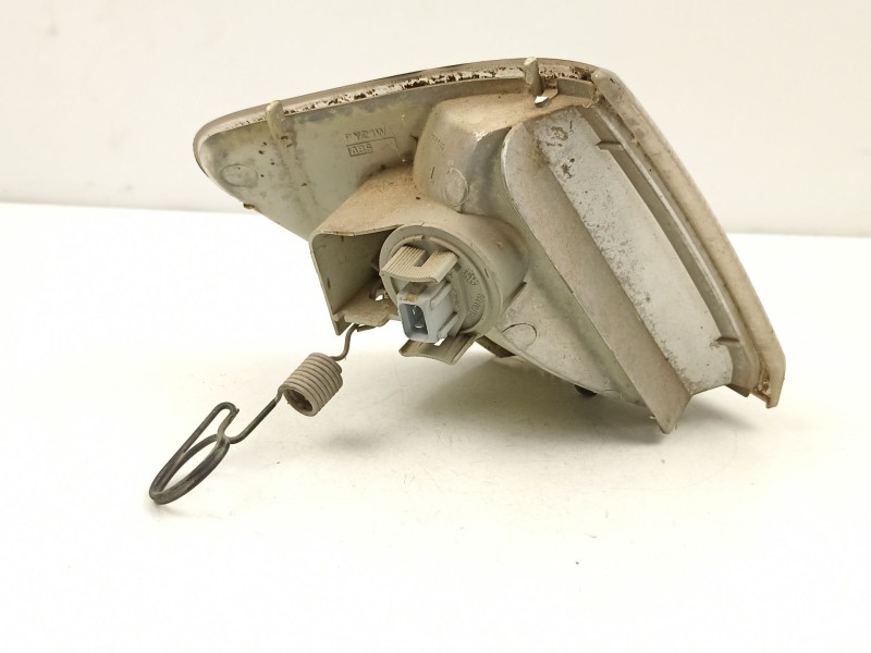 Recambio de piloto delantero izquierdo para ford fiesta iii (gfj) 1.1 referencia OEM IAM 93FG13369AA  