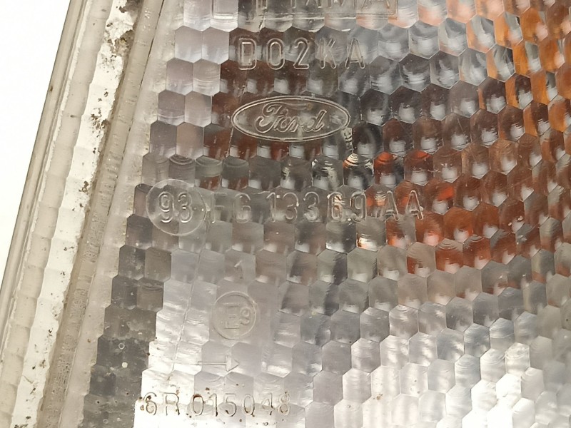 Recambio de piloto delantero izquierdo para ford fiesta iii (gfj) 1.1 referencia OEM IAM 93FG13369AA  